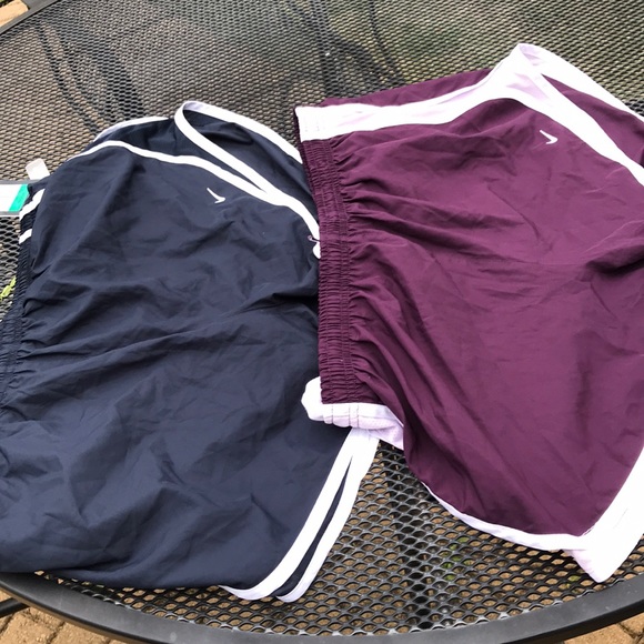 2 pairs of brand new Nike running shorts - Picture 5 of 7